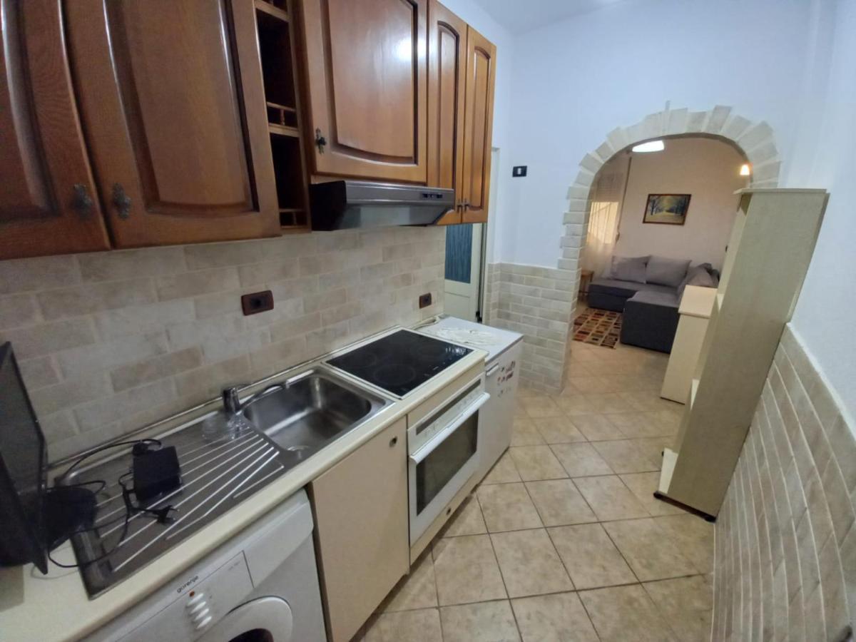 Apartment Lovely And Quite Appartament 1-3 A Tirana