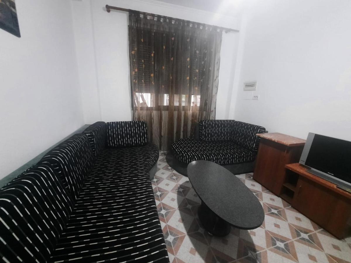 Apartment Lovely And Quite Appartament 1-3 A Tirana